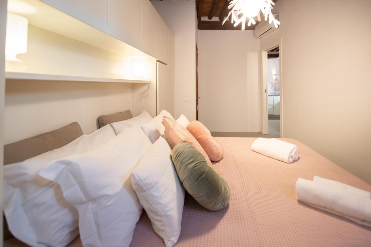 La Corticella Luxury Suite, With Terrace Lucca Exteriör bild